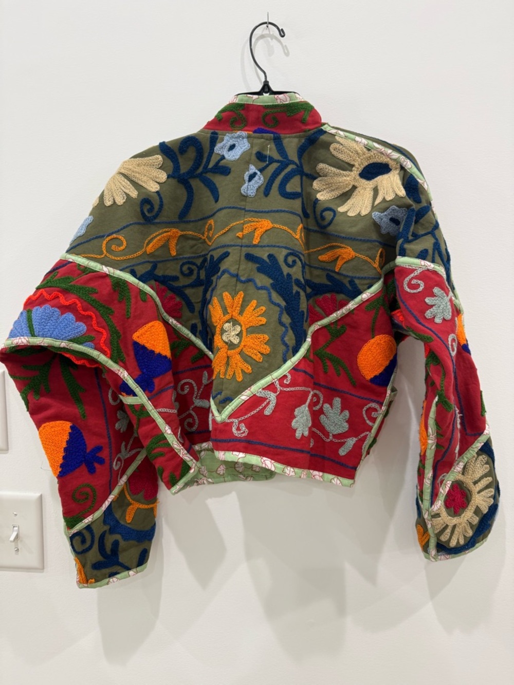 Embroidered Cropped Suzani Jacket - Picture 2 of 3